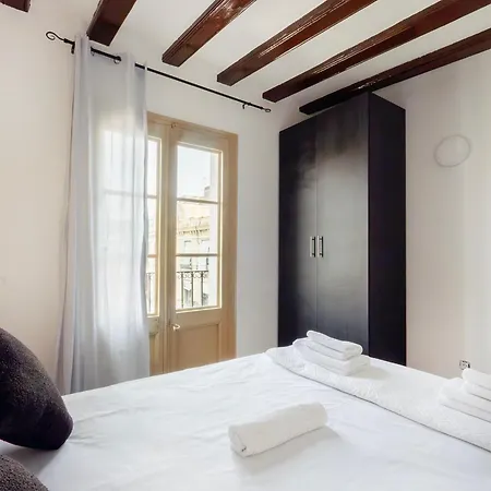 Catalan Charm 3br W 15 Baths