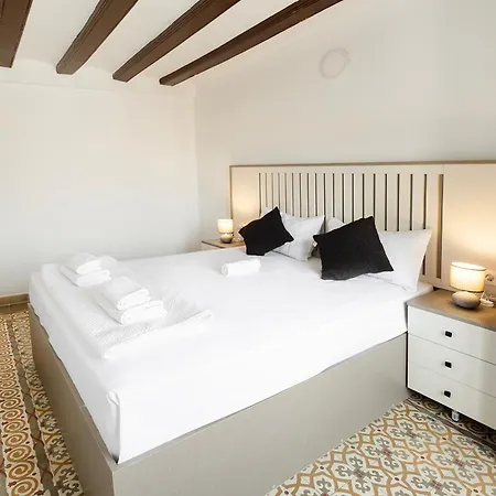 Catalan Charm 3br W 15 Baths Appartement