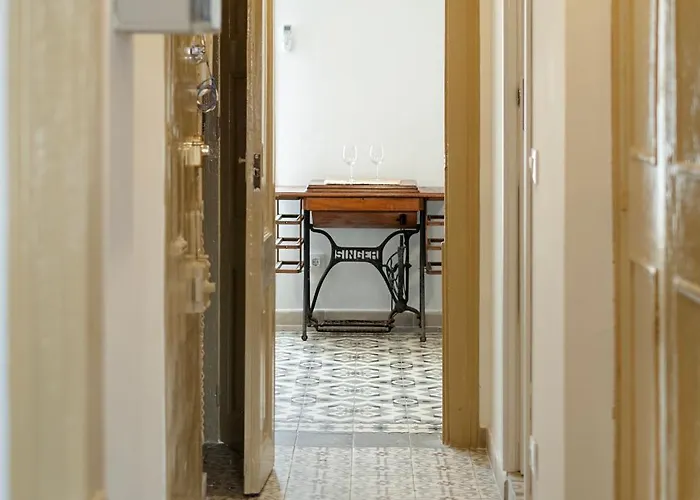 Catalan Charm 3br W 15 Baths