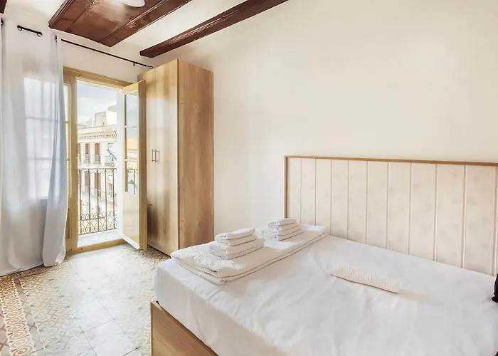 Catalan Charm 3br W 15 Baths Apartmán *
