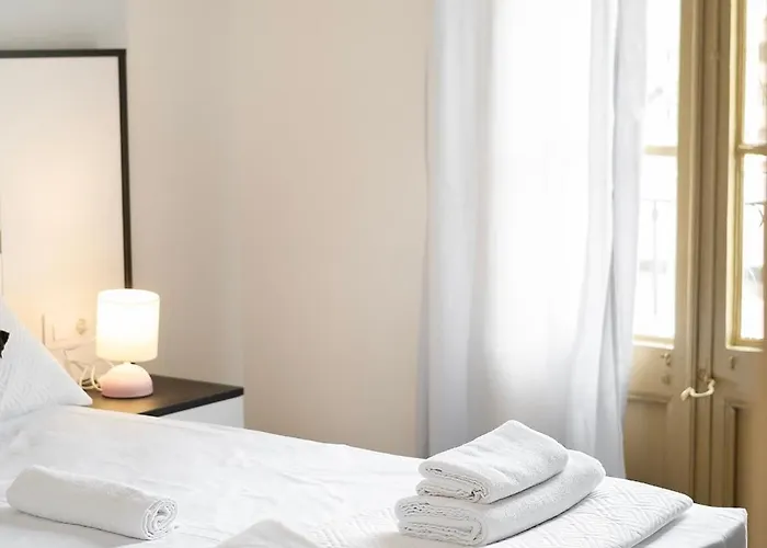 Catalan Charm 3br W 15 Baths Apartmán