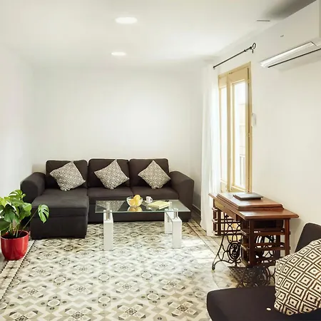 Catalan Charm 3br W 15 Baths Apartment *